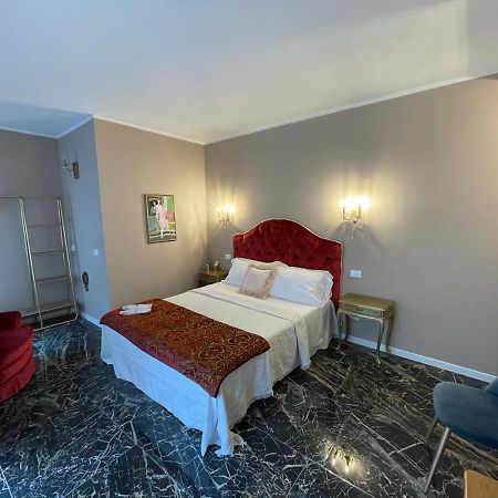Prestige Suite Via Romagnoli Sirmione Exterior foto